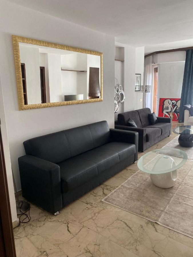 Eur Centro Lux Apartment Con Camino Róma Kültér fotó